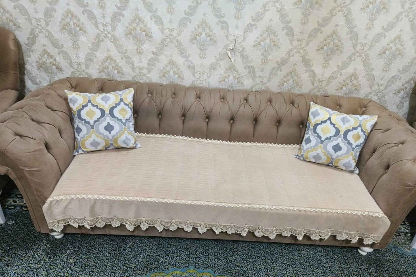 تخم تركي الدرجة الأولى نظييف مابي اي ضرر قطعتين اكبار و4 كراسي تخم كامل 10 مقاعد اخذته مليون و700 اريده 700 بيع مستعجل اخو الجديد


**إذا كنت صاحب هذا الإعلان وتريد حذفه لأي سبب، رجاءا أرسل رسالة إلى الدعم الفني**