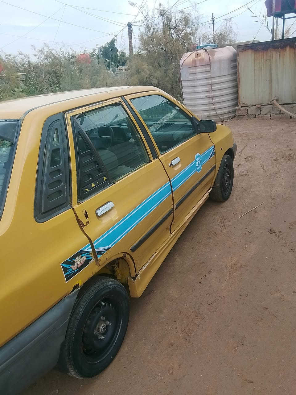 سايبه مديل 9 سنويه نافذه بلربعه وعشرين مكينه كير باور حداديه خير من الله سياره جاهزه بس بيه خياسات يرادله تلكيط السعر 1400 وبيه مجال مكانه كربلاء  اتكفل سرقه وعشأر ***********
