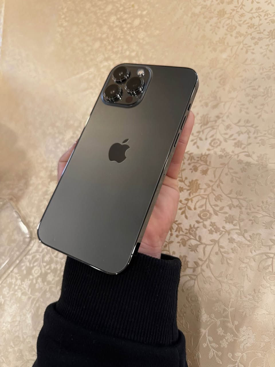 آيفون 13برو ماكس أسود نضافه فول فول 100/100 جديد. بس شاشه مغير اصلي ثلاث خيار التلفون جديد تفحص بعدين تأخذ  بطاريه 84 سعر465بي  مجال بسيط
*********** أربيل, العراق
