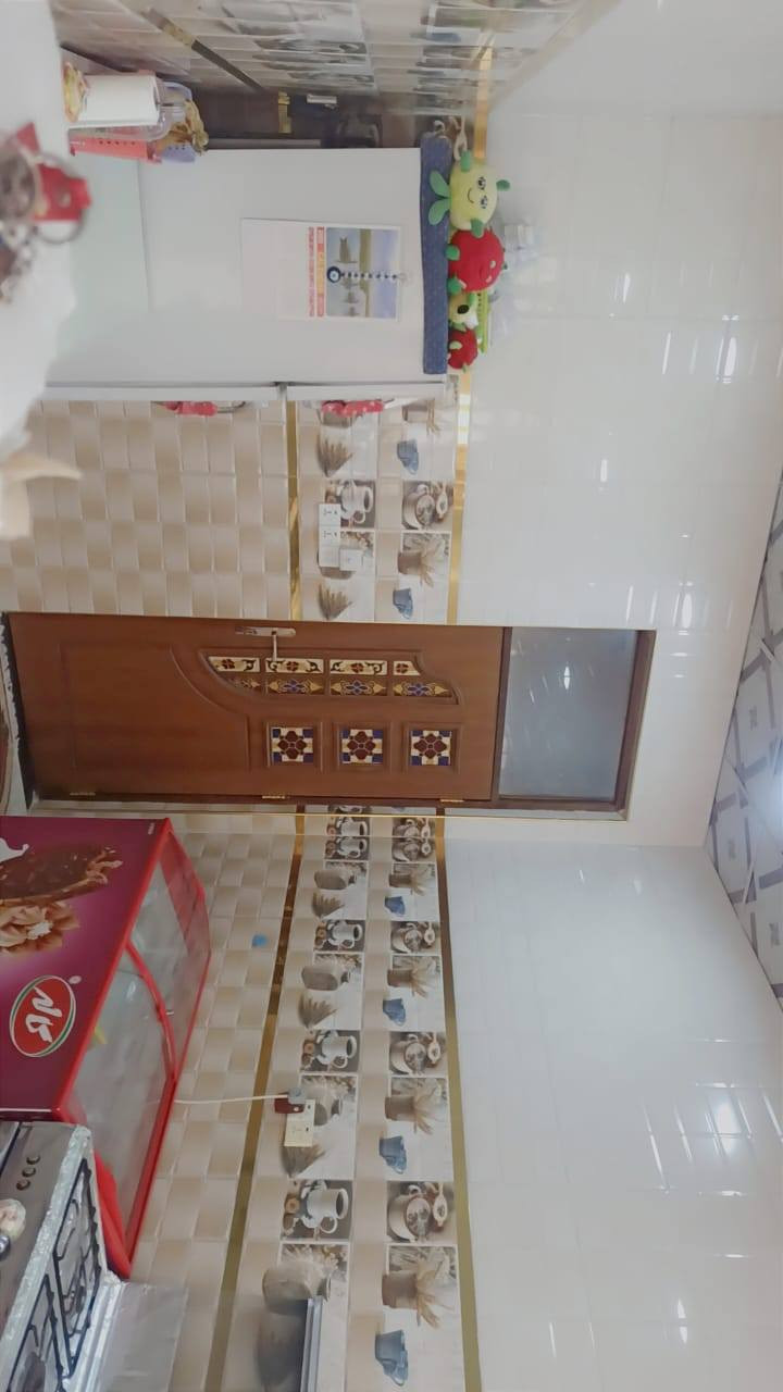 ⚡السلام عليكم ✋🏻
ــــــــــــــــــــــــــــــــــــــــــــــــــــــــــــــــــــــــــــــــــــــــــــــــــــــــــــــــــــــ
بيت للبيع 🏡 فــي

حي الصدرين/خلف مخازن الكهرباء/قريب من السادة البو خطة
ــــــــــــــــــــــــــــــــــــــــــــــــــــــــــــــــــــــــــــــــــــــــــــــــــــــــــــــــــــــ 
👁️المساحه 🤩

( المساحة الكلية 150 متر ) 
( الواجهة 7.5 متر ) 
( النزال 15 متر ) 
ــــــــــــــــــــــــــــــــــــــــــــــــــــــــــــــــــــــــــــــــــــــــــــــــــــــــــــــــــــــ  
 الدار 🚪

الدار زراعي سند 25 اكتمل البناء في سنة 2020 الشهر السادس
ــــــــــــــــــــــــــــــــــــــــــــــــــــــــــــــــــــــــــــــــــــــــــــــــــــــــــــــــــــــ 
☕عدد الغرف📖
( يتكون البيت من طابقين 2 )
ــــــــــــــــــــــــــــــــــــــــــــــــــــــــــــــــــــــــــــــــــــــــــــــــــــــــــــــــــــــ
1/الطابق الاول يتكون من!✋🏻

طارمة + صحيات خارجية +مطبخ + استقبال+ هول+ غرفه + مجمع صحيات مع الدراج معزول 
ــــــــــــــــــــــــــــــــــــــــــــــــــــــــــــــــــــــــــــــــــــــــــــــــــــــــــــــــــــــ
2/الطابق الثاني يتكون من! ✋🏻 

غرفتين مع كل غرفة مجمع صحيات + هول + سطح ناصي بورسلين + سطح عالي فرشي + مخزن 
ــــــــــــــــــــــــــــــــــــــــــــــــــــــــــــــــــــــــــــــــــــــــــــــــــــــــــــــــــــــ
للاستفسار 

***********
