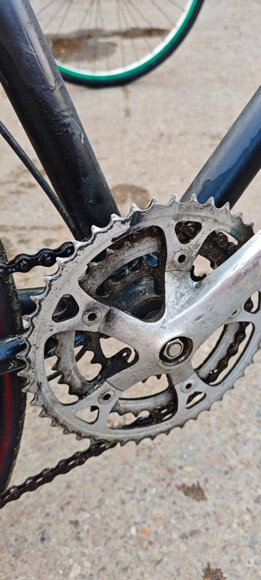 سلام عليكم بايسكل c700 متروك
بنجر امامي وعكرب يفلت مرات يعني تصليح ما يكلف (7) الاف
سعر 40 بي مجال 
مكاني البياع الرسالة الثانية 
للتواصل ***********
ملاحظة الباسكل مصبوغ
