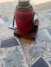 جك • جك سيارة • جك يدوي • معدات سيارات • ملحقات سيارات • مستلزمات سيار...