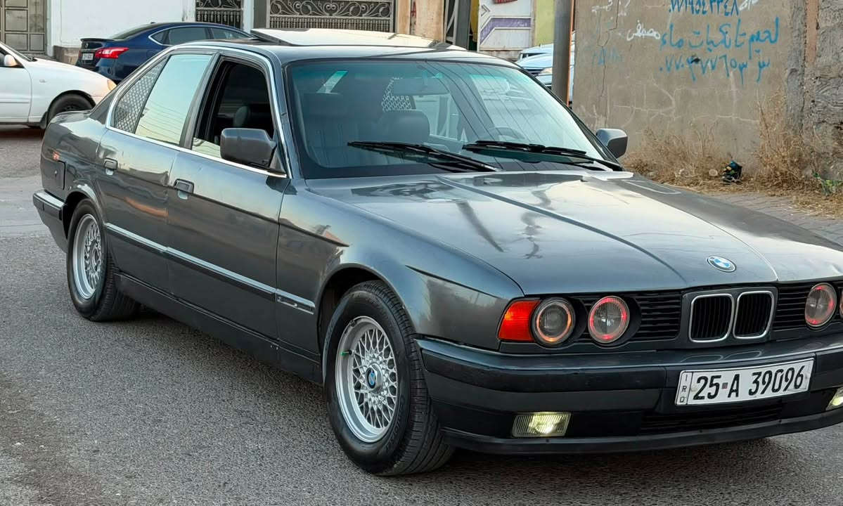 بي ام حجم 520 موديل 88 رقم كركوك نكليزي شرط تحويل وكاله دفتر بانزين بيها مكينه فل سياره فول بس كير عادي داخل جلد فتحت اسلايت جوم كهربائي قفل مركزي تبريد ثلججج كير محرك صدر كهربائيات تخم تاير كله شرط السياره جاهزه مابيها اي نقص السعر 36 وبيها مجال بسيط للشراي العنوان كركوك رقم الهاتف ***********
