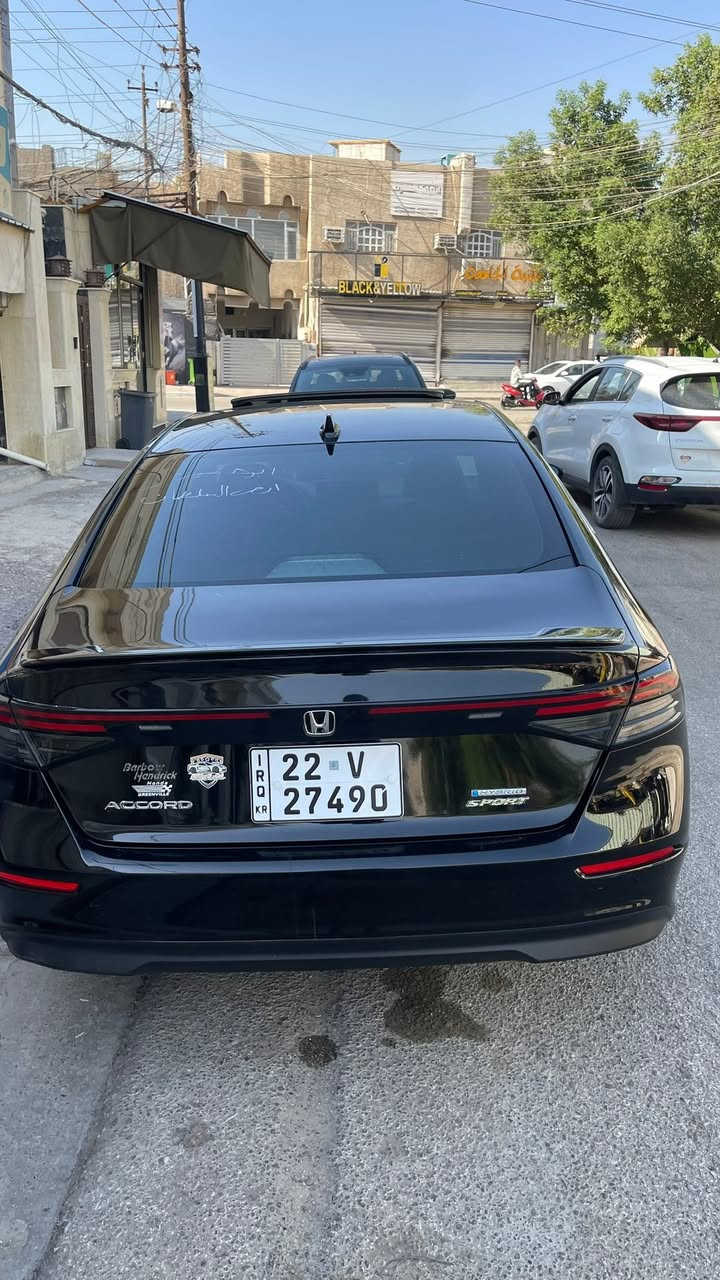 هوندا اكورد سبورت 2024 
حادثه والسونر موضح بالصور 
مبدل جاملغ وبنيد فقط بدون شواصي وبيه جاملغ خلفي تعديل بارد وتكحيل 
ايرباك ستيرن فقط راجع سستم شركة
المواصفات 
 بصمة تشغيل بصمه ابواب 
شاشة 
المواصفات
رادار امامي
اوتو هولد
اوتو بريك
ثلاثة انظمة للقيادة:eco,normal,sport
شفتات ستيرن
تثبيت المسار 
مثبت سرعة 
كامرة وشاشة كبير
شاشة سائق ديجتال
سستم ايرباك متكامل
مانع انزلاق 
مانع تصادم 
تحكم مقود متكامل من جميع الامور الضرورية
شاشة تدعم:ابل كار بلاي و اندرويد اوتو
دخول ذكي 
تشغيل عن بعد 
بصمة ابواب وصندوق وبصمة تشغيل
لايتات زينون ياباني اصل
ليد نهاري 
ليد خلفي 
ماشية (69000)  ميل
مكان السياره. بغداد الغزاليه او حي الجامعة
السياره بإسمي تحويل مباشر رقم اربيل
السعر 175 وبيه مجال بسيط
للتواصل ***********
