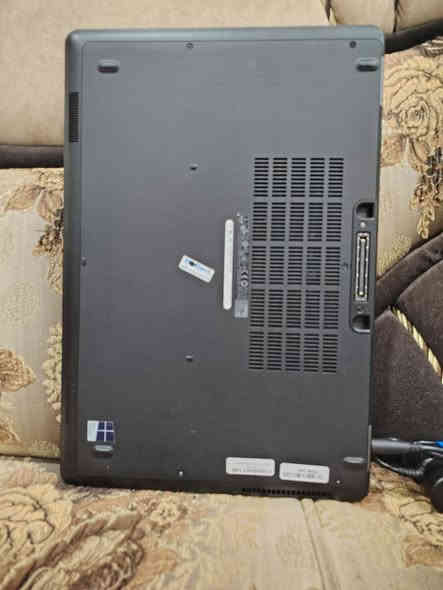 السلام عليكم ورحمة الله
مكلف بالنشر
حاسبة (لابتوت للبيع)
مستخدمة
مع الملحقات
شاحنة
ماوس
جنطة
نظافة فول الفول كما موضح بالصور

نظام تشغيل ويندوز 10pro
 64pit
المعالج كور i5

RAM 8
السعر 220 وبي مجال

للأستفسار الاتصال على الرقم

***********

***********
