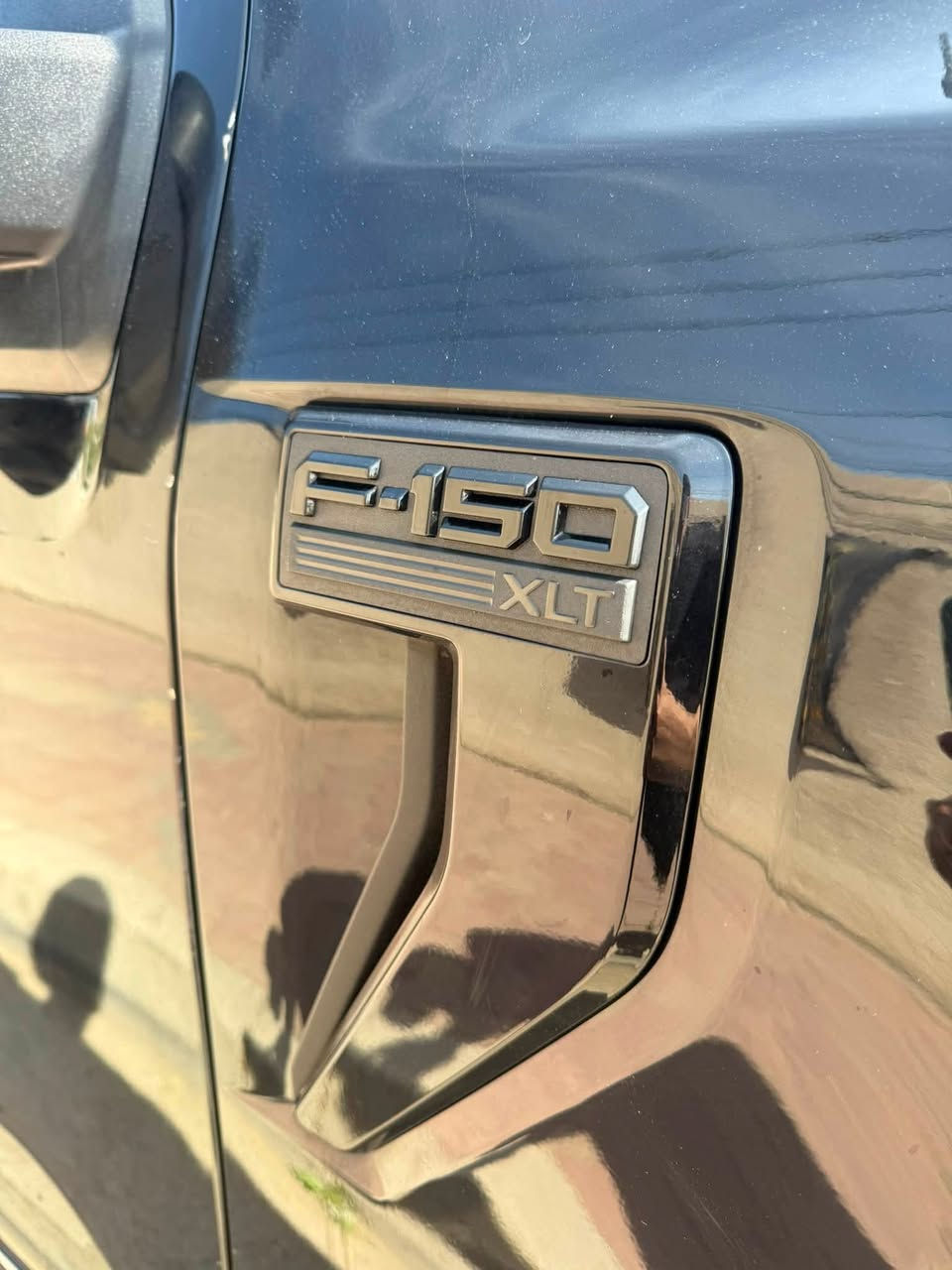 بسم الله ماشاء الله
Ford f150 hybrid 2024 
بدون صبغ فقط دعاميه
الممشى 11 الف ميل 
خمس كامرات 
رادارات 
جلد  
تشغيل عن بعد 
صور الحادث مرفقه 
الراغب بالشراء الاتصال رجاءا او المراسله 

‭***********‬
