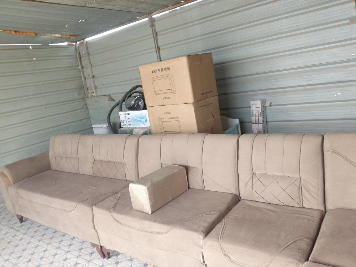 ديوان عشر مقاعد تزكام كل ضرر ما بي سعره 200 مجمع حطين مقابل المنتزه  ***********
