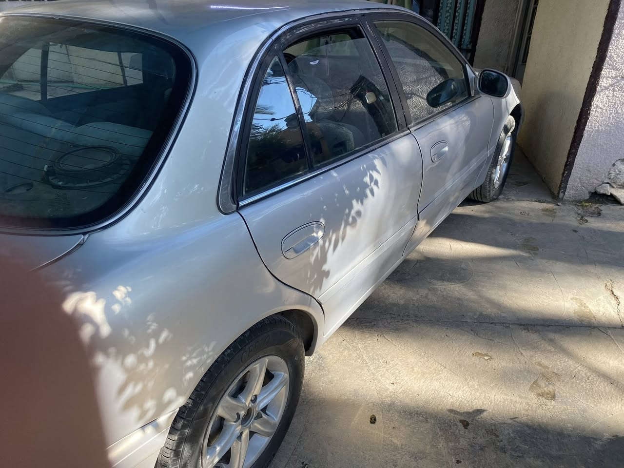 سوناتا تو ١٩٩٥ سياره جاهزه كير مكينه حاويه جدد جاهزه صدر جديد مكينه ٢٠٠٠  رقم بغداد كير عادي تخم تاير جديد
نقصهه تبريد +دعاميه ومازدات
السعر ٤٥
‭٠٧٨٧ ٢١٥ ٣٧١٩‬
