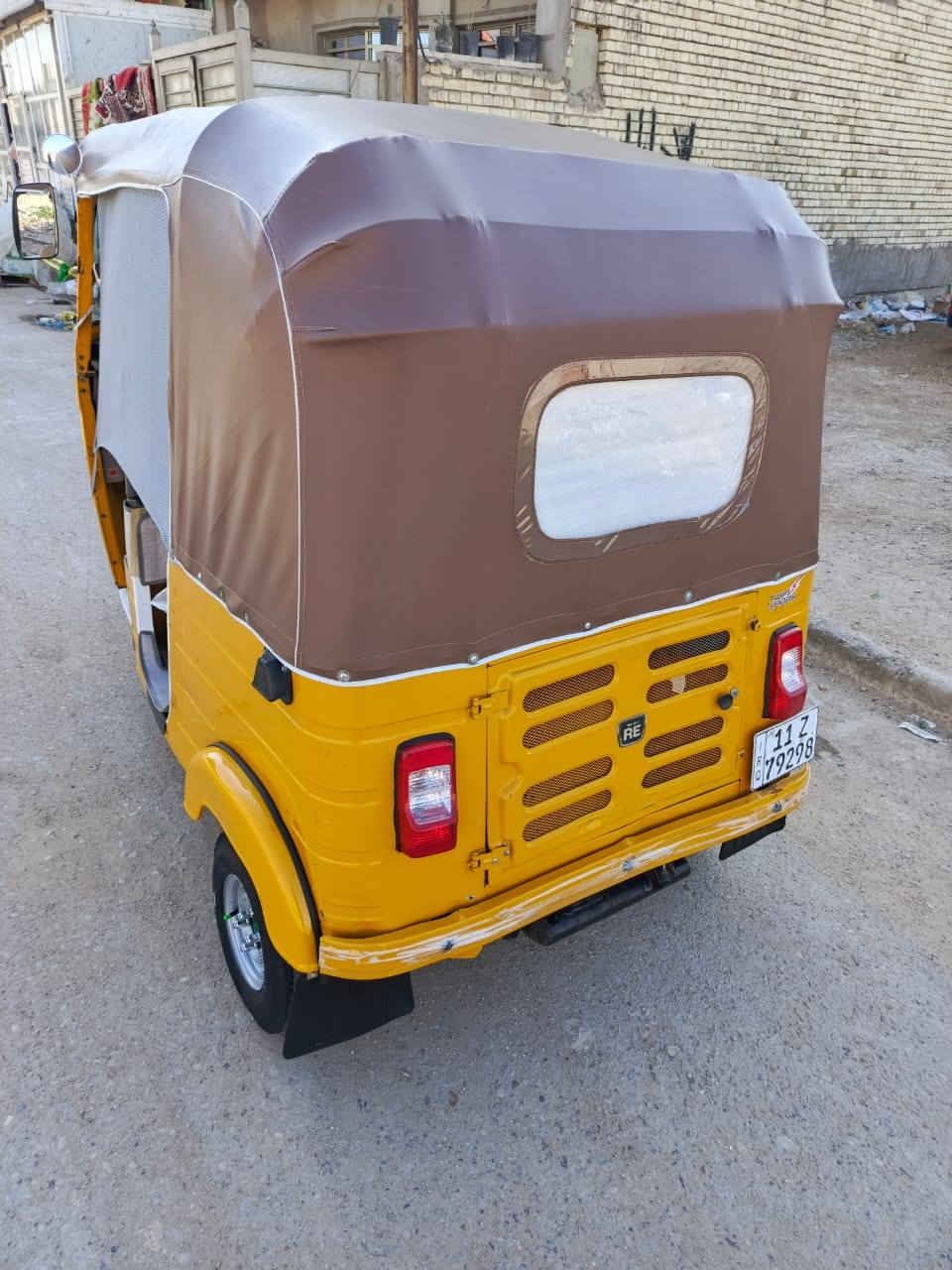 سلام عليكم تكتك للبيع موديل 2020 شهر 12 رقم وسنويه النكليزي تحويل مباشر تكتك جاهزه خير من الله العنوان بغداد الكماليه السعر 6850 وبيهه مجال الهاتف *********** ما متوجد ع خاص
