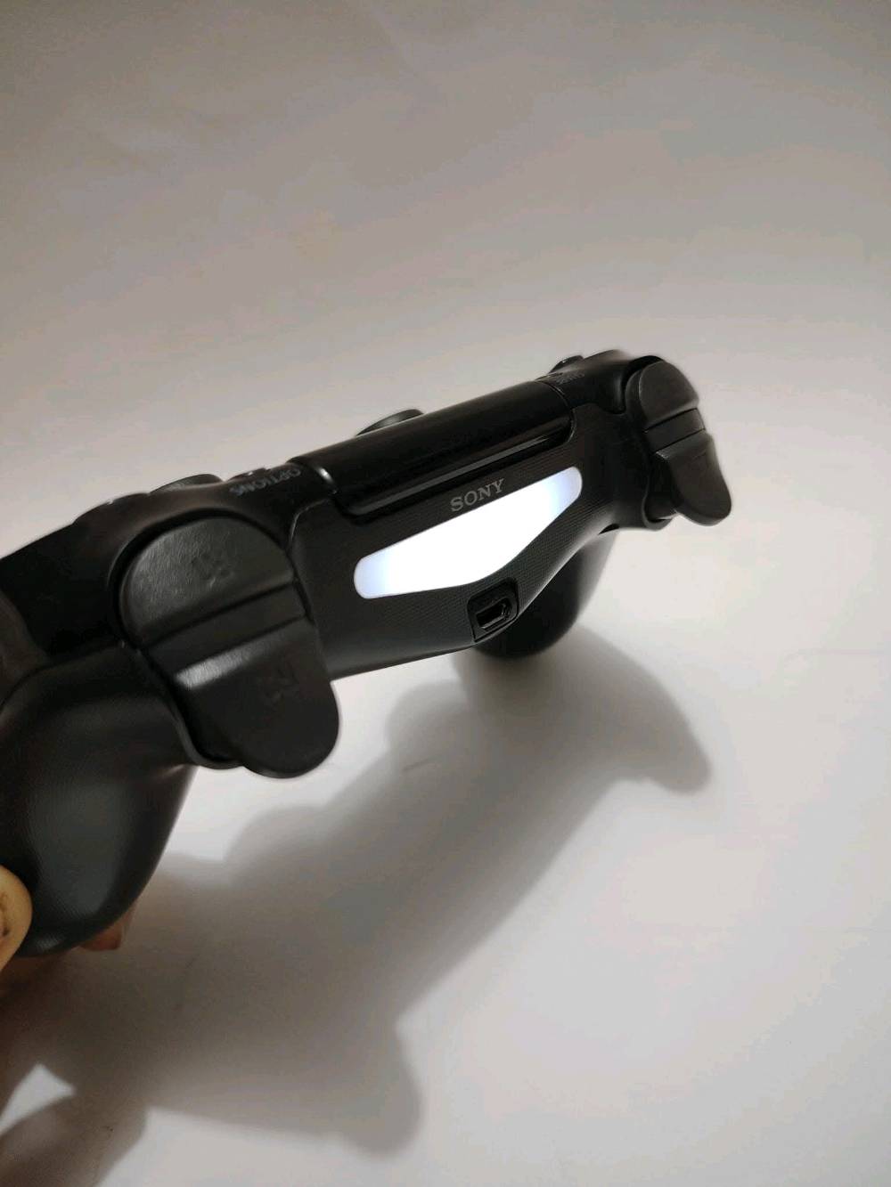 جوستك بلي فور اصلي مال جهاز 
يعني لا كوبي ولا تجاري ولا باله ( مال جهاي الشخصي )

موجود جوستك مال بلي فور اصلية مع جلاتين سيليكون هدية تحافظ عالجوستك انطيها مجانا

مكاني ديالى بعقوبة واكدر ادزها الك توصيل وين ما كان مكانك