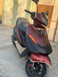 فراشه يابانيه • نضيفه • محرك ما مفتوح