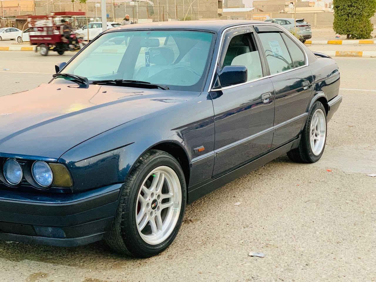 السلام عليكم
اخوان بي ام 525
موديل 1992
رقم انبار مشروع وطني تحويل مباشر 
سياره بسمي سنويه جديده 
محرك مسكر عدال المرغوب بل قوه ونشاط 
كير الأماني 
فتحه شغاله 3طكات 
مرايات كهرباء شغاله 
كشنات كهرباء تجوات كهرباء
سياره اصل هوك وكهربياته وضغير واير ما ملعوب بي
ويل ام اصلي مو تجاري 
صدر شتغلته قبل سبوع 
سياره مصبوغه جماليه وسونار موضح شنو بيه 
اي حادث وتبديل ماكو
الكهربيات كله شغاله مسزدات زنون اربعته 
ستيرن ايرباك تبريد ثلج 
سنتر لوك 
سياره مال جناي ومابيه تجميع 
متوجده سياره لانبار قظاء هيت 
وسعر 77-هذا رقمي***********
