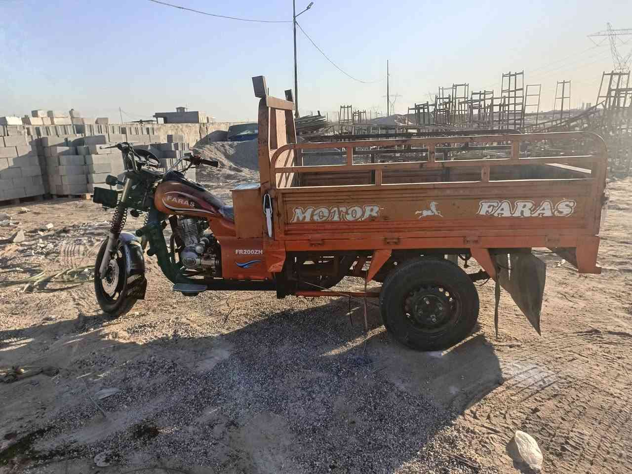 السلام عليكم ستوته للبيع الفرس موديل 17 السعر 1,800 وبيها مجال ر***********
