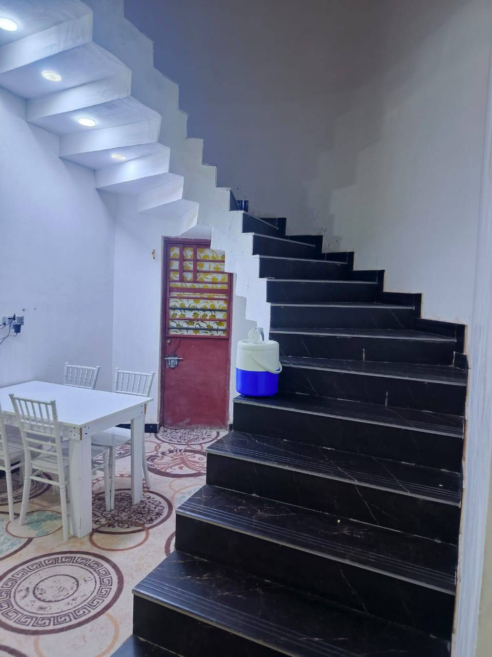 ﷼ سلام عليكم ورحمة الله وبركاته 👋
***********
# دار سكن للبيع 🏩 المساحه 200م
# نوع العقار طابو زراعي سند 25 وكاله ومكاتبه ونسخه من طابو 💯
# سنة البناء 2023 بيت حلو مرتب
# الموقع بصره ابولخصيب منطقت ابوكوصره على شارع 10 متر كافت لخدمات متوفره يبعد عن شارع تبليط مسافه 100 متر
# يتكون غرف عدد 2 وستقبال وصاله وحمامات خارجيه وداخليه
# سعر 85 وبي مجال للشراي سعر كلش مناسب
# الاستفسار ***********
