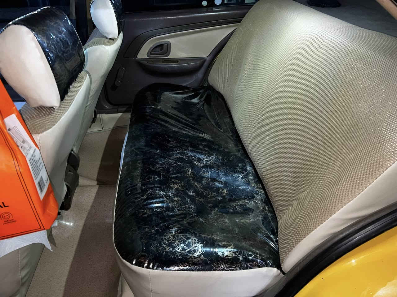 بيجو لميس  2016
رقم بغداد نكليزي هزه جديده 

مصفرة غرامات 

تحويل مباشر 

سياره جديده بمعنه الكلمه 

مكينه كير كفاله 

تبريد ثلج تتدفه شغاله 

تخم تاير جديد

صدر امامي خلفي جديد 

كهربائيات كلها شغاله 

دوشمه كشنات كاعيه درجه اوله 
 

مكانها بغداد مدينة الصدر  

سعر 48 ورقه بيها مجال بسيط 

***********
