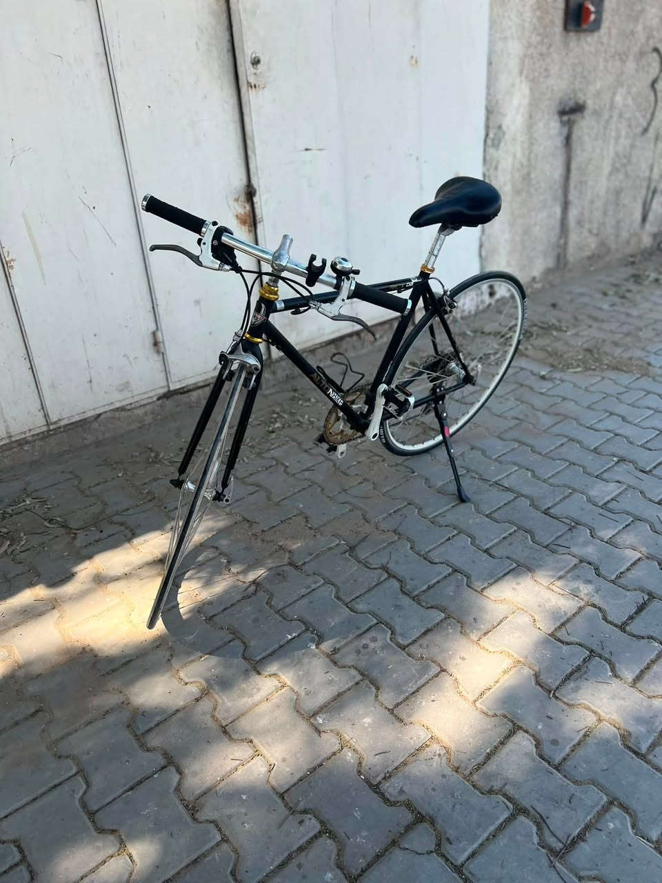 سلام عليكم شباب بابيسكل c700 للبيع ياباني حاويه غير مستخدم   كله بلادي من تاير التاير تجي وشوف بعينك ماركه مالته معروفه ALTON BIKE المعروفه معدن البايك انمنيوم وزنه خفيف جدا  الكير مالته 8 من شركه اسرام. كذالك العكرب هم شركه اسرام بايك كله بلادي ويخبل كل نقص مابي  
اي استفسار تصال 
***********
مكاني بغداد
