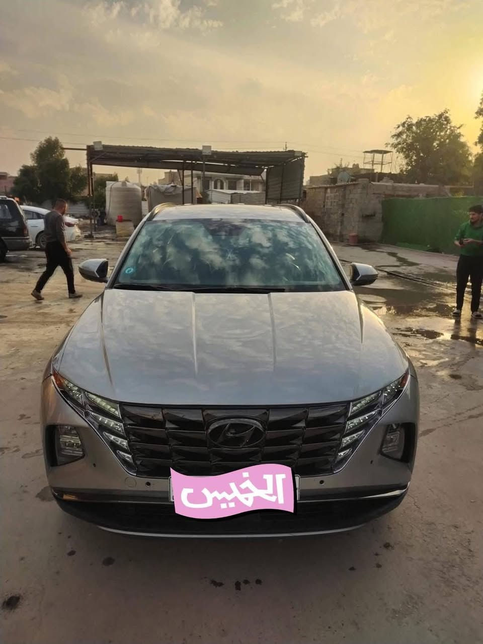 سلام عليكم توسان مديل 2022السياره جاهزه الاخير السياره فول الخيرحادثه جاملغ وبنيد والسياره نصبغت حزام  السياره حلوه وشوفت عينكم السعر 155 صور الحادث بل منشور
***********   وتساب 
***********
العنوان بغداد الشعله
