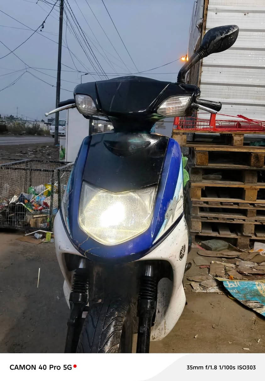 دراجة سكنس نثية للبيع محرك ما مفتوح
دراجة شغالة من لايت عالي وناصي وهورن واشاير كله شغال دراجة نقصهة بس چاملغ امامي دراجة نص نگرة خير من الله 
للبيع ب 500 الف مكاني بغداد الشعلة السلاميات


**إذا كنت صاحب هذا الإعلان وتريد حذفه لأي سبب، رجاءا أرسل رسالة إلى الدعم الفني**