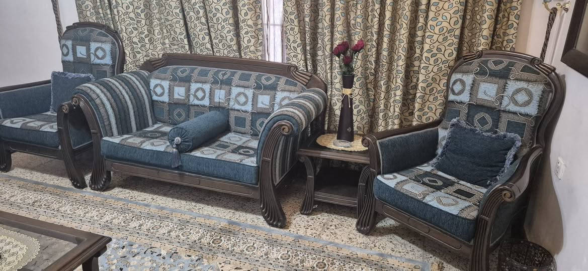 تخم اثاث تركي مع طبلاته وبوفية تركية للبيع
المكان / بغداد / طالبية


**إذا كنت صاحب هذا الإعلان وتريد حذفه لأي سبب، رجاءا أرسل رسالة إلى الدعم الفني**