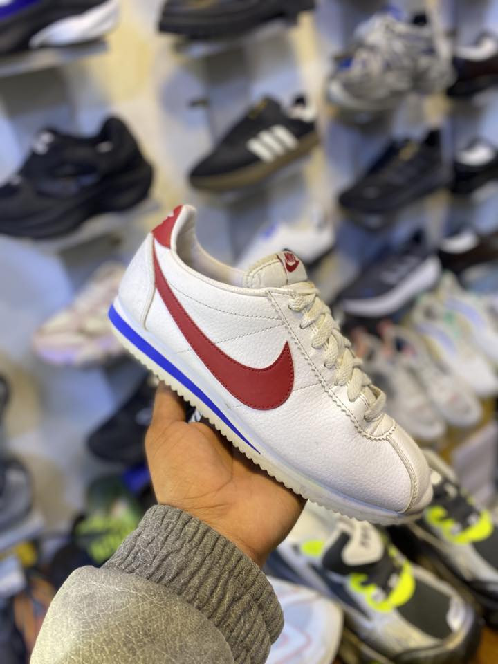 متوفر الآن أحذية بالة سوبر كريمة 👟✨
جودة ممتازة ونظافة عالية

📏 القياسات المتوفرة: 39 – 40
👩‍🦰👧🧑‍🦱 نسائي – بناتي – شبابي

📩 للحجز والاستفسار: مراسلة الصفحة
📞 أو الاتصال على: ***********

📍 العنوان: الحلة – البكرلي – قرب محطة الغاز ⛽️

سارعوا بالحجز… الكمية محدودة 🔥
