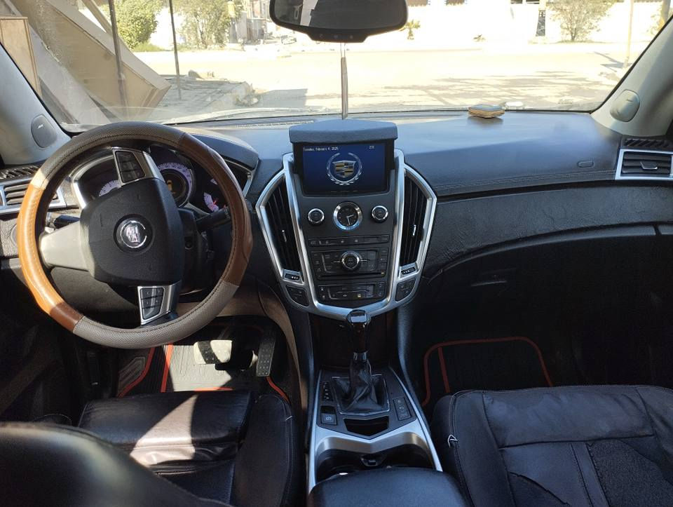 سلام عليكم                                                                  مراوس.                                                                             فقط                                                                                كدلاك موديل 2012 وارد خليجي الون اسود نفطي رقم بغداد  مكينه جديده 3600   مصوفات فول  /تخم  تاير جديد تحم ستيرن  كشن كرهبا بصمه 3/كامرات حساسات.    واتساب ***********
