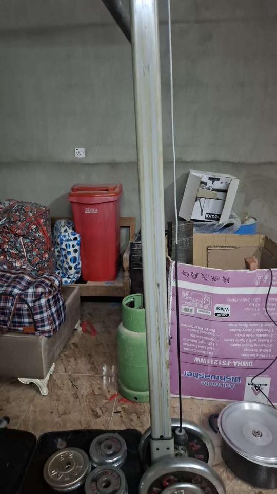 اغراض رياضه للبيع السعر ٤٥٠ وبي مجال
رقم***********
