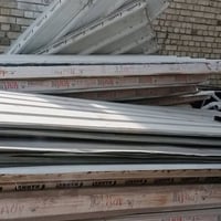 سندويج • حديد • أبواب