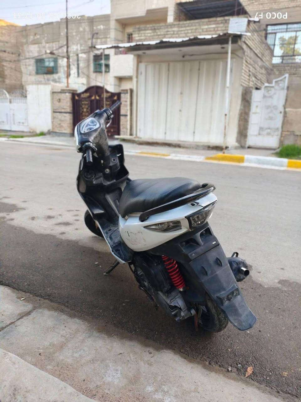 السلام عليكم
(بسم الله الرحمن الرحيم)
دراجه ماكس مضلع 
(للبيع)
الدراجه خير من الله دراجه نضيفه سعر خاص الشراي يدخل خاص مكاني بغداد الامين 
رقم الهاتف (***********)
