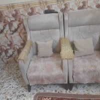 ٨ مقاعد • نضيف • زعفرانية