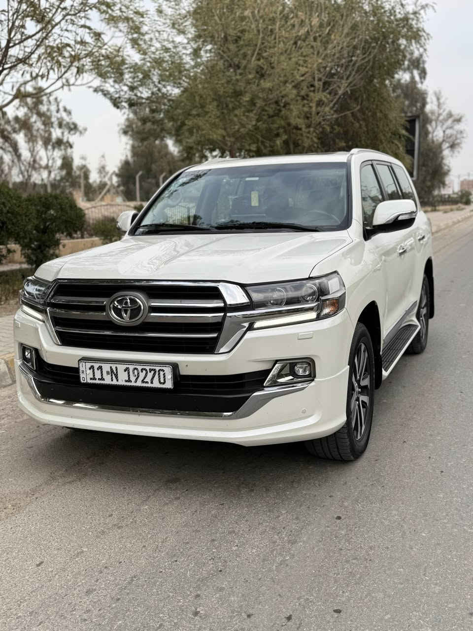 تويوتا لاندكروز19 كراند تورنك اصل 
رقم بغداد بسمي شخصيا 
محرك8 سلندر (GXR)4.600
سياره مكفوله كفاله عامه من صبغ شبر بارد بل بنيد
سياره ماشيه 137
مواصفات 
5بيبان بصمه 
صندوك كهرباء 
شاحن واير ليس  )
تشغيل عن بعد 
كشنات 2 كهرباء
8 ارباك
دشبول الكزز
دبل ماوس 
3شاشات طفايه شعار لاندكروز بل باب 
سياره حيل جديده وحيل حلوه 
سعرها 540وبيها مجال  
مكانها بغداد راشديه 
 ***********
