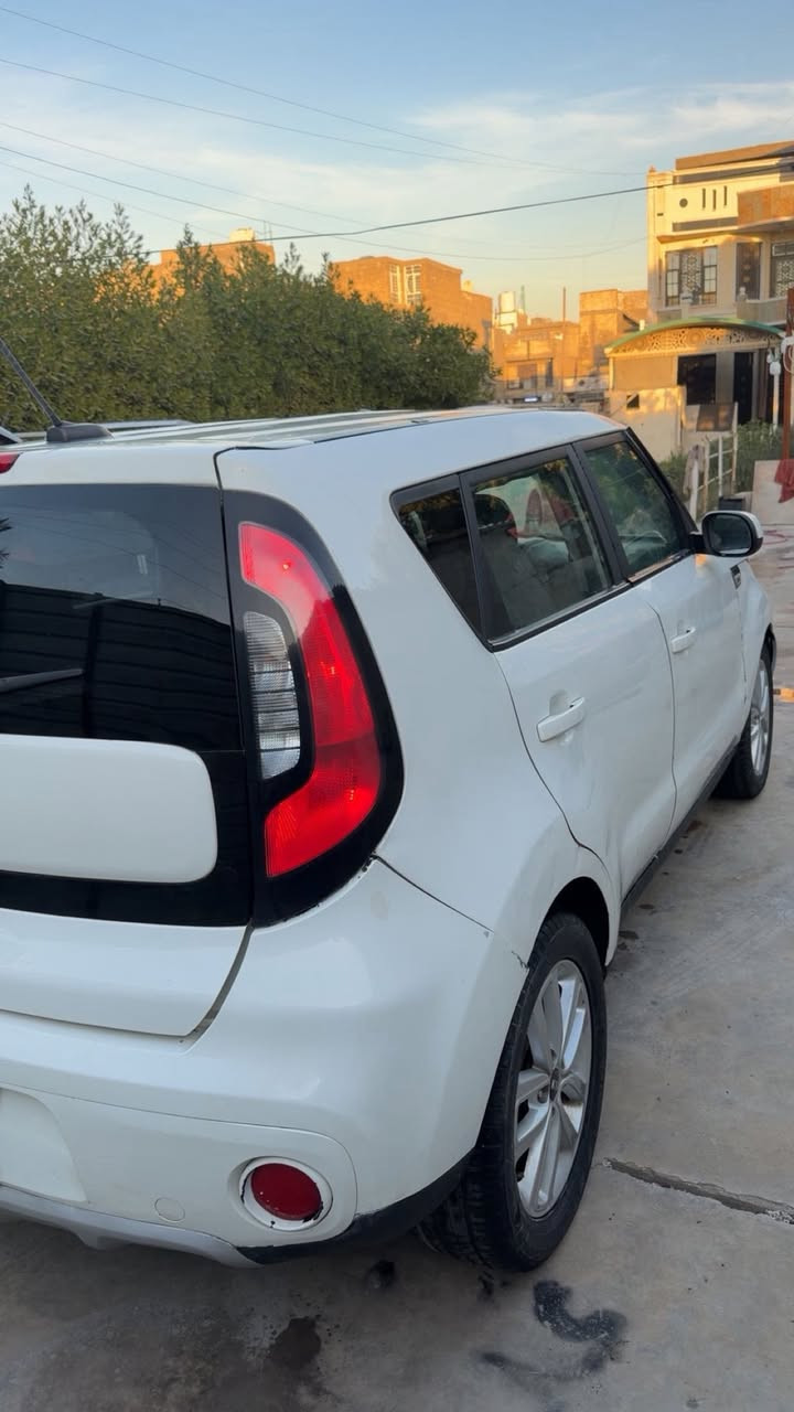 للبيع كيا صول 2019 امريكي حادثها. دعامية خلفية  بيها حادث بالعراق باب وجاملغ الايمن يعني قطع 
بسمي تحويل مباشر 
نص فول  كير مكينة نظيفات  حدادية جديدة 
دوشمة جديدة 
ما بيها نقص 
تحكم جهتين 
شاشة كبيرة
ويل 17 
بيها رش بالتكمة الأمامي 
رقم سليمانية. تحويل مباشر 
وكاله عامة بسمي 
سعرها 95 
مكاني بغداد رئاسة العبيدي 
*********** 
اعتذر عن مراوس فقط بيع
