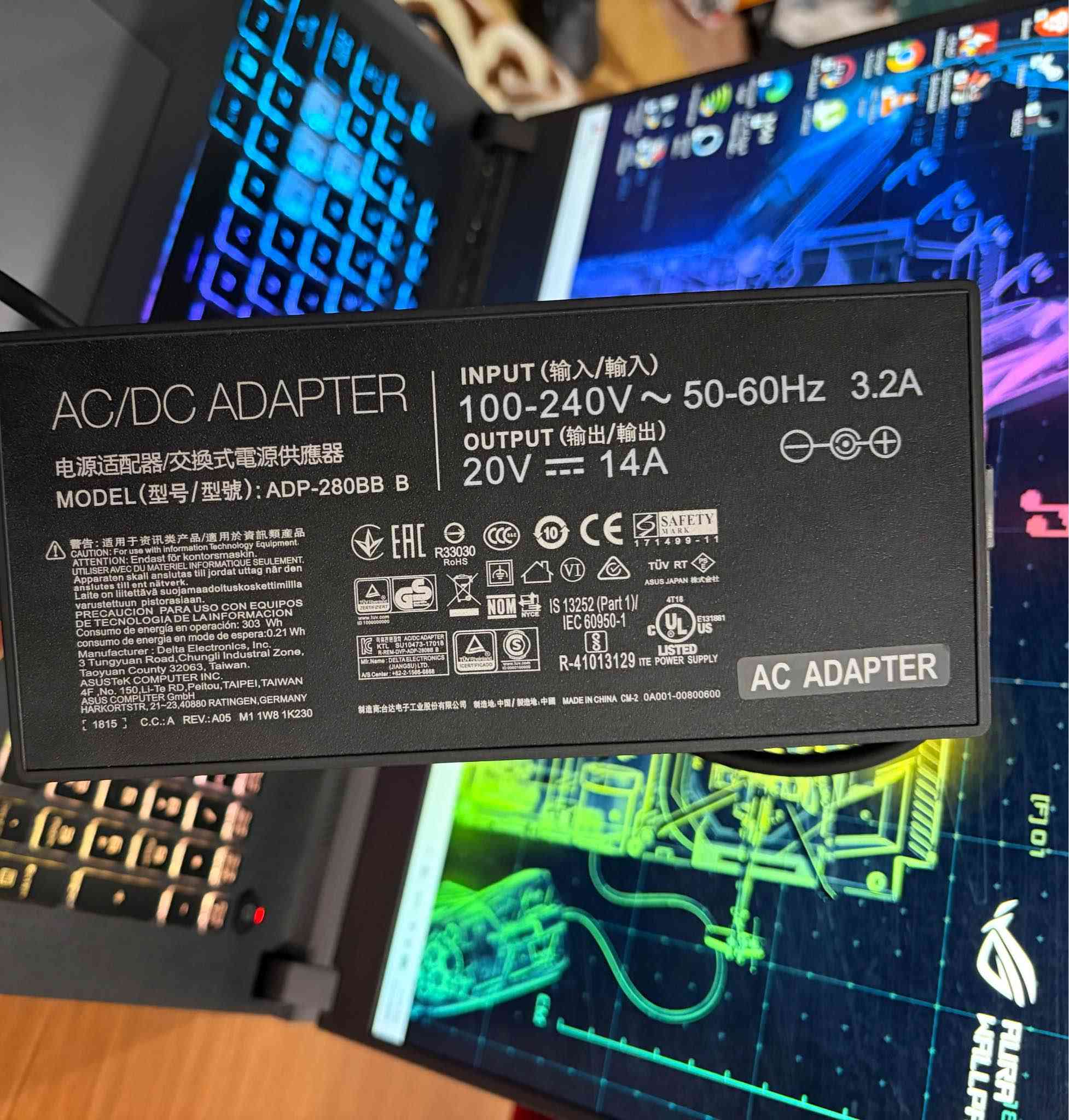 Asus ROG Strix G713PU
Ryzen 9 7940HX 😍⚡️
32 logical Processor up to 5.4GHz 🙂‍↕️
RTX 4050 6G (140W)🔥
280W Original Charger😎

17.3-inch, WQHD (2560 x 1440) 16:9 IPS-level anti-glare display 🏊💻 144HZ ⚡️

16GB DDR5 RAM📼
1TB NVME SSD 💾
Battery 🔋%98 أربيل, العراق


**إذا كنت صاحب هذا الإعلان وتريد حذفه لأي سبب، رجاءا أرسل رسالة إلى الدعم الفني**