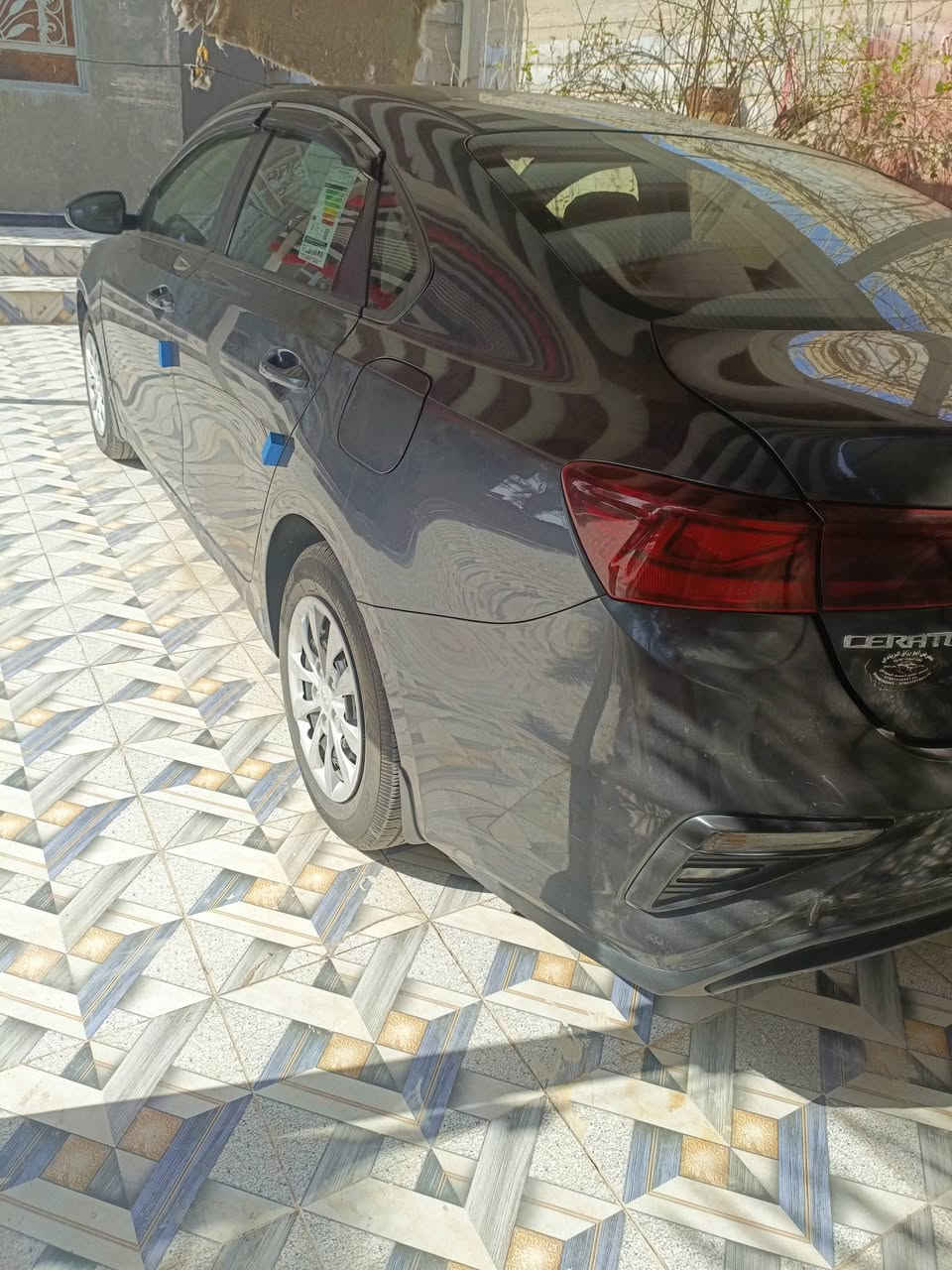 سلام عليكم سيراتو موديل ١٩ للبيع مراوس مكفولة بارد فقط قليل كير مكينه تبريد حداديه  تخم تاير جديد لاستفسار لاتصال ***********
