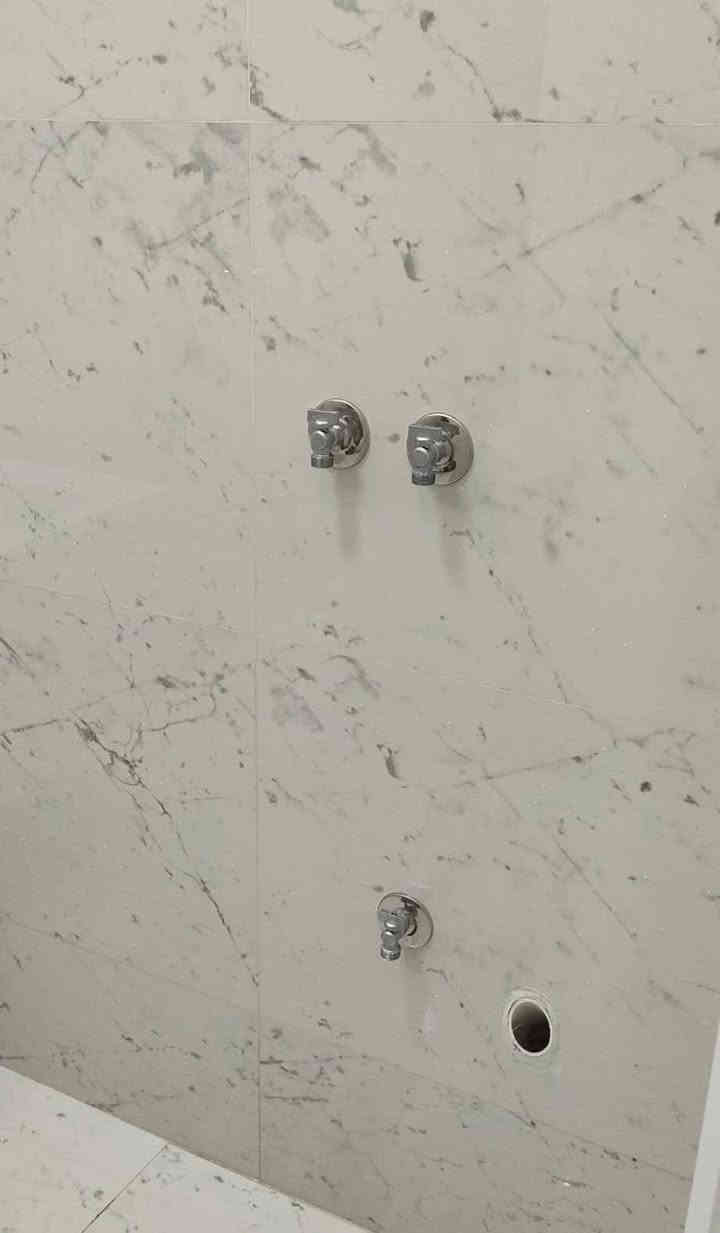 تأسيس ماء ومجاري شرط الشغل درجه اولى
***********
