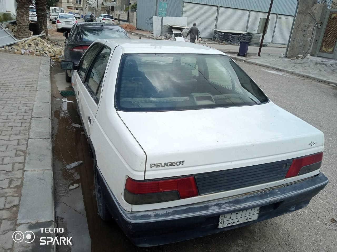 سلام عليكم بيع مستعجل  بيجو روى مدبل 8 رقم نجف
السياره معمره كشر نضيف رقم نجف سنويه 27
مكينه كير زينات حديديه نص عمر تجي شوف وتقنع 
وسعر 17 وبيها مجال الشراي مداورة السياره راعيها يداور المشتري يداور  مكان نجف اتصل وخادم ***********
