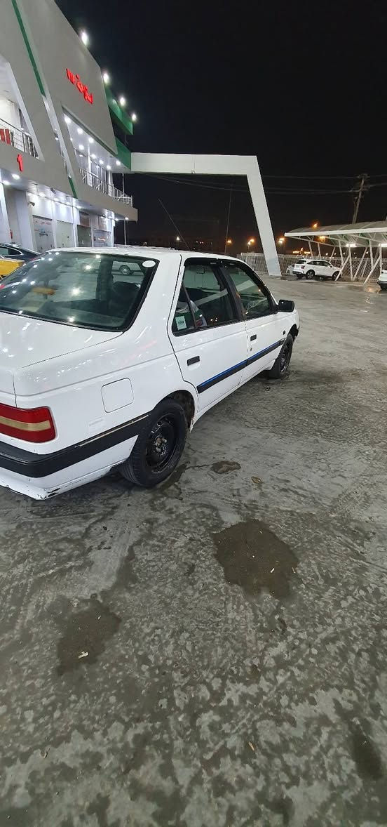 السلام عليكم بيجو 405 مديل 2012 كفالة عامه من دعاميه لدعاميه من ضربة وتبديل وصبغ ولخياس سيارة جديده كلش ماشيه 130 حقيقي سعره 45 سنوية ل27 مكاني بلبصرة بلقبلة ***********
