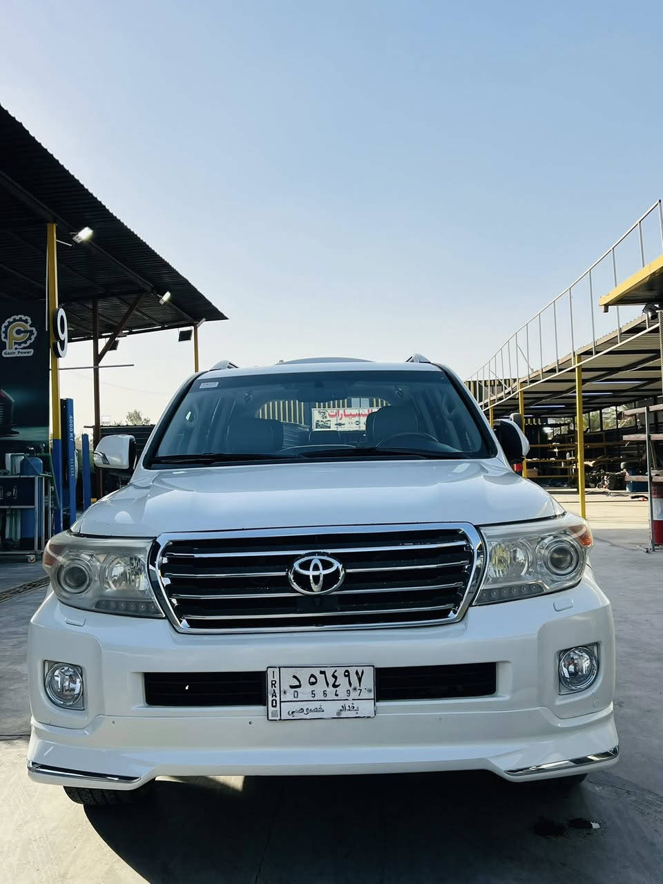 السلام عليكم
لاندكروز 2012 
فول مواصفات 
ماشيه 256
6 سلندر 
بصمه تشغيل 
بصمه ابواب 
شاشه 
خمس كامرات
داخل جلد 
فتحه سقف 
اشاير بلمري 
ويل كب 
مقاعد كهرباء
6 سلندر 
لد خلفي 
ثلاجة
275 ورقة وبيها مجال 
أي استفسار
***********

مكان بغداد بسماية
