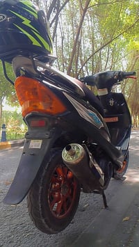 ماكس عدله للبيع السعر ٥٠٠وبيه مجال الشراي يتصل  07813344531