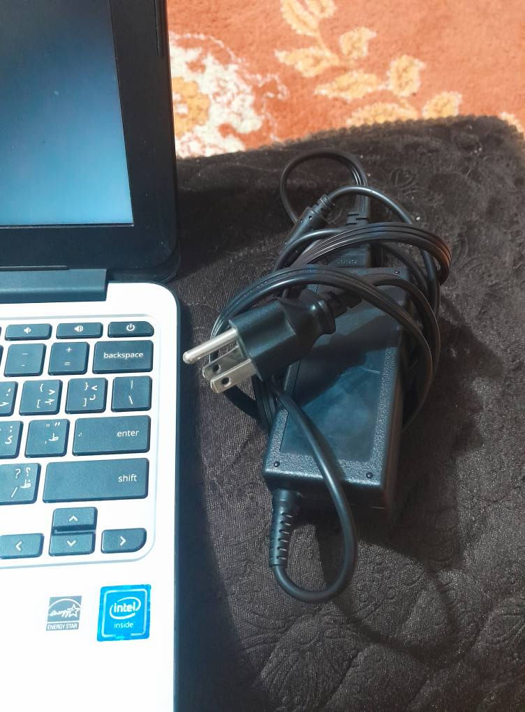 السلام عليكم
للبيع حاسبه وجهاز استنساخ نوعيات hp ثنينهن والحاسبه مع ماوس اصلي وشاحنه بلاديه السعر خاص مكاني فلكه فرسان العلم للستفسار فقط متواجد واتساب ***********
