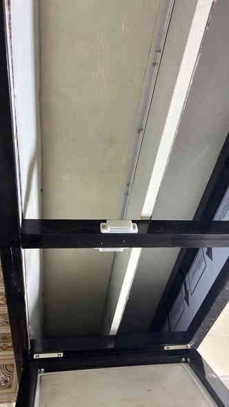 كاونتر قطعتين الالمنيوم السنك مرمر ب150 بي مجال بسيط رقمي *********** مكاني بغداد الجديده
