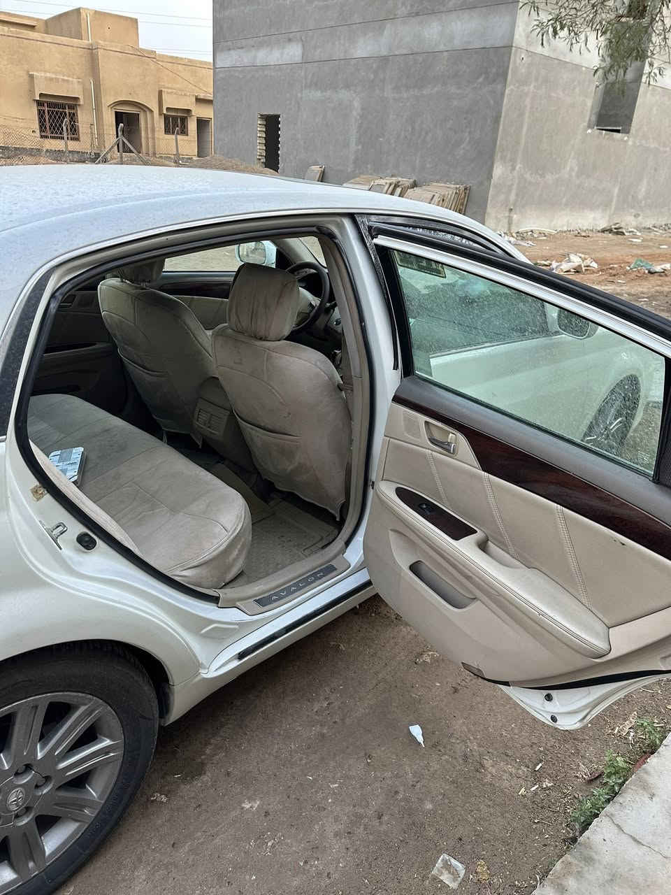 يالله
السلام عليكم 
افلون 2009خليجي مكفول من الضربه 
مكينه وكير مكفولات بيها صبغ حزام فقط رقم بغداد انكليزي تحويل وين متريد مكان السياره بابل 
غرفه مدوشمه وصاج الغرفه نضيف90% دواخلها نضيفه 
والصبغ بدول دواخل بس الكشر لايت زنون اصلي 
ومواصفاتها فول لمتدد 6بصمات وفتحه تدفئه وتبريد الكشنات 
قطعتين تبريد شاشه وكامره ميموري خزن 
مكانها بابل ***********
السعر 120وبيها مجال جداً بسيط امانه الله السياره متعوب عليها ومصروف عليها هواي
