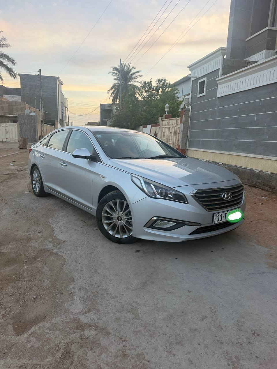 السلام عليكم ورحمة الله وبركاته... سوناتا ١٨ وارد كوري محرك ٢٠٠٠ بانزين أصل جديدة جدا و مكفولة عام ..مقاعد جلد تدفئة وتبريد
مكان السيارة في الرمادي
المواصفات مرفقة في الصور
السعر ١٥٠٠٠ دولار
الاتصال 
078 000 95999 
 ابو عبودي
