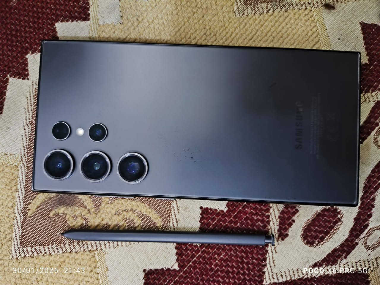 السلام عليكم جهاز للبيع مستعجل
Samsung Galaxy S23 Ultra⚙️ المواصفات الكاملة
📱 الشاشة
6.8 إنج Dynamic AMOLED 2X
دقة QHD+
120Hz
حماية Gorilla Glass Victus 2
🚀 المعالج
Snapdragon 8 Gen 2 for Galaxy (أقوى نسخة من سناب دراغون)
🧠 الذاكرة
RAM: 12GB
تخزين: 256GB
📸 الكاميرات الخلفية
200MP رئيسية 🔥
12MP عريضة
10MP تقريب بصري 3x
10MP تقريب بصري 10x
تصوير احترافي جداً (ليل / زوم)
🤳 الكاميرا الأمامية
12MP
🔋 البطارية
5000mAh
شحن 45W
شحن لاسلكي + عكسي
✍️ ميزات إضافية
قلم S Pen مدمج
مقاومة ماء وغبار IP68
ستيريو قوي
دعم تحديثات طويلة
للاستفسار  ***********
(مكلف بال النشر)
