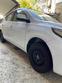 سني هندي موديل 2019 كفاله عامه من الصبغ والبارد ماشية ٣٣  وضع الشركة ر...