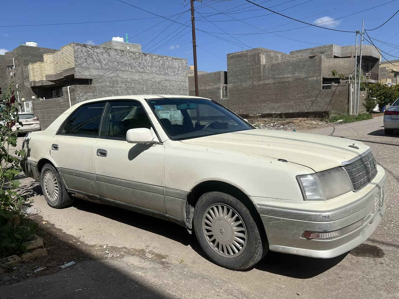 السلام عليكم كراون راس الثور موديل 96 رقم إنكليزي ب اسمي شرط تحويل بيهةًضربه بل جنطه تبريد شغال توني شاد طبكه كامله 3000 في في تي السعر 70 وبيهةمجال تلفون ***********
