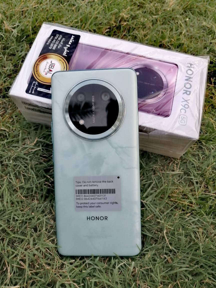 هونر X9C ذاكرة 256 عشوائية 8 استخدام اقل الشهر ملحقاتة كاملة


**إذا كنت صاحب هذا الإعلان وتريد حذفه لأي سبب، رجاءا أرسل رسالة إلى الدعم الفني**