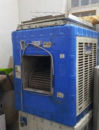 مبرده للبيع كامله ما بيها اي نقص ببرودتها حلوه السعر 75 الف عنواني مدي...