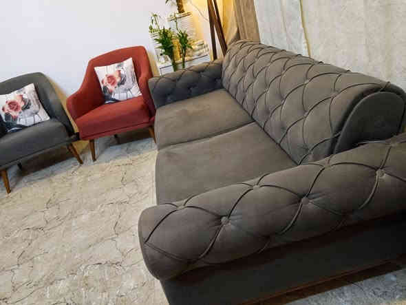 للبيع تخم تركي 8 مقاعدنظيف جدآ
هيكل حديد سرير ارجل خشب زان تكمه
للاستفسار الاتصال بالرقم ***********
