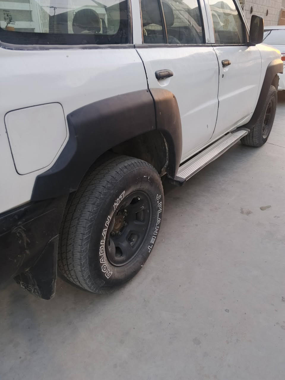 سفريات باترول تخم كامل اصليه البيع 
سعر 100
***********
