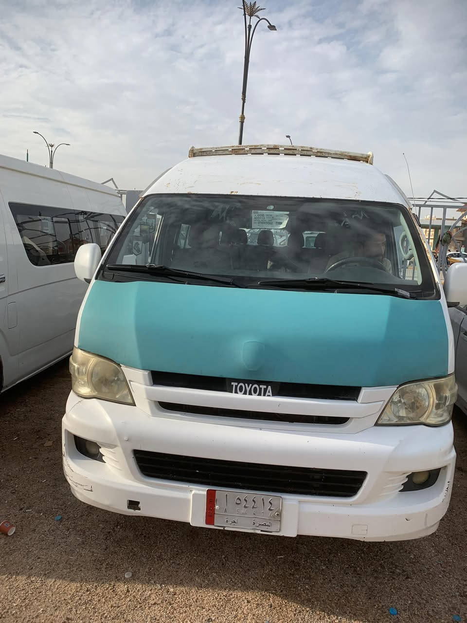 جنبي موديل 14مكفوله من ضربه وصبغ بيهه خياسات قليله بل داير مامعمر السعر 115 مكان البصره ***********
